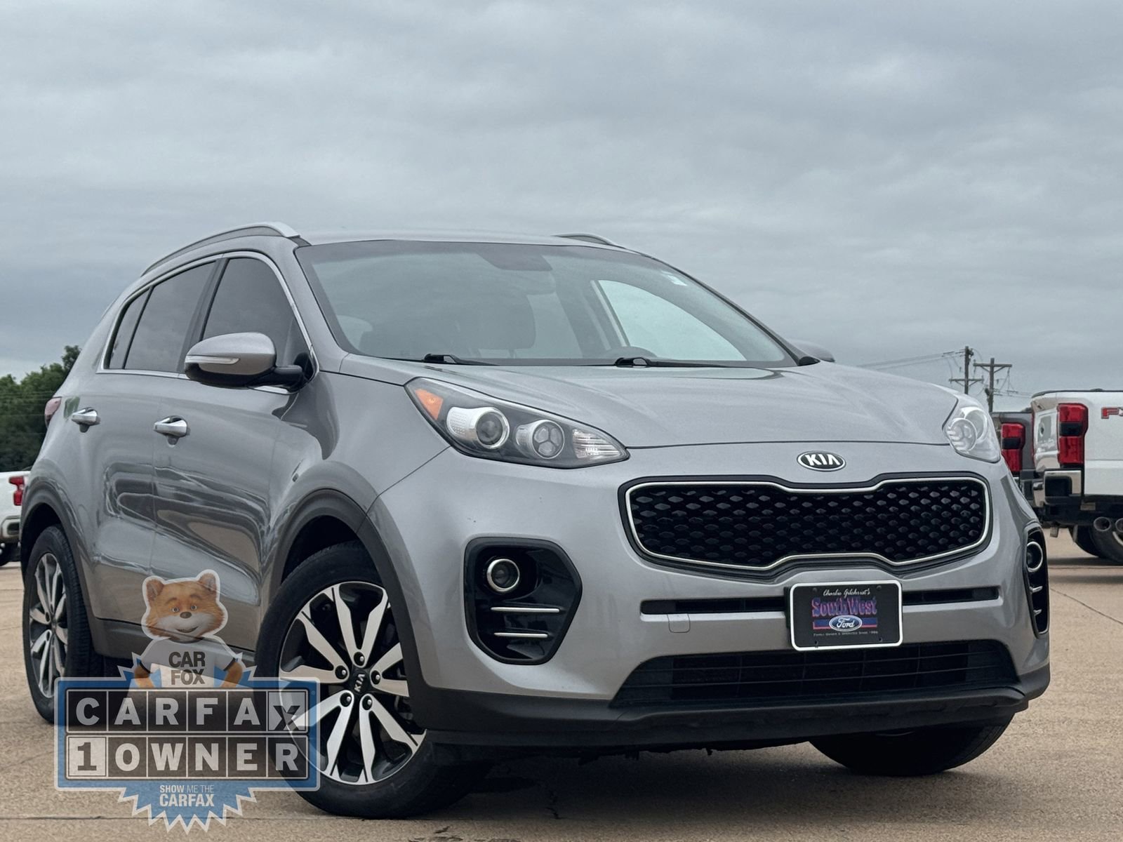 Used 2019 Kia Sportage EX FWD image 2