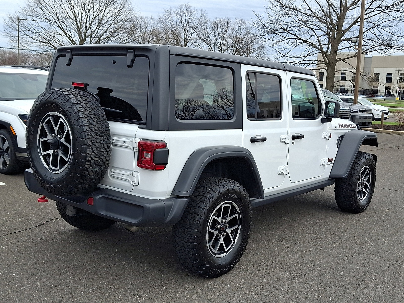 Used 2025 Jeep Wrangler Unlimited Rubicon image 6