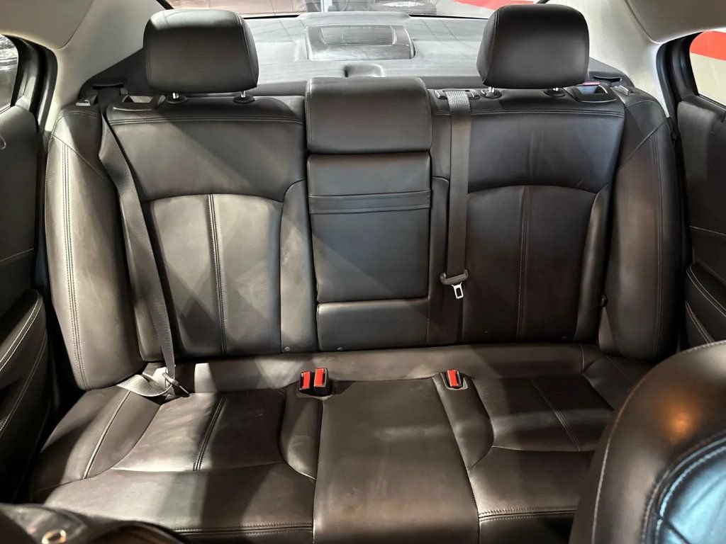 Used 2013 Buick LaCrosse Leather FWD image 19