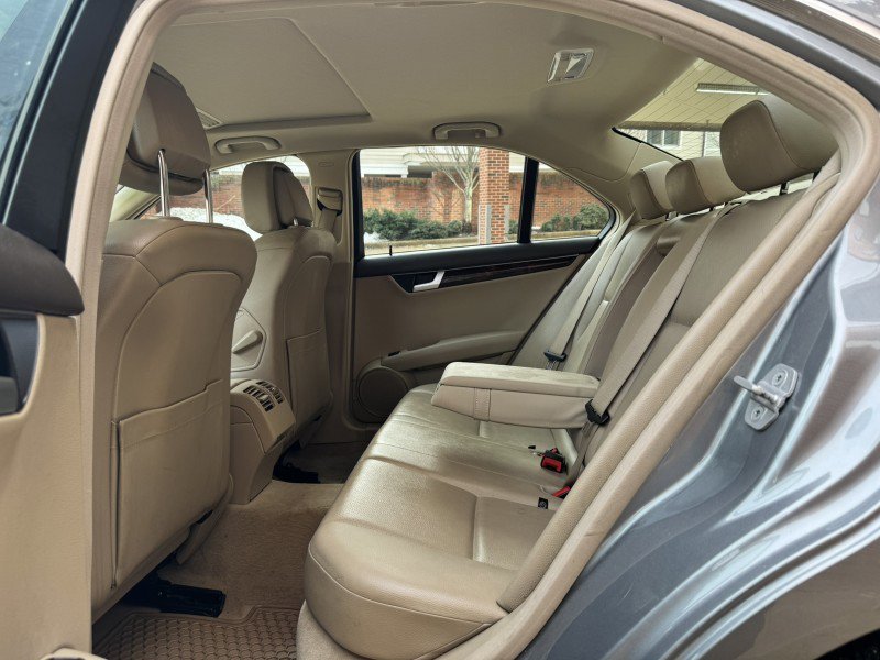 Used 2013 Mercedes-Benz C 300 4MATIC Sedan image 33