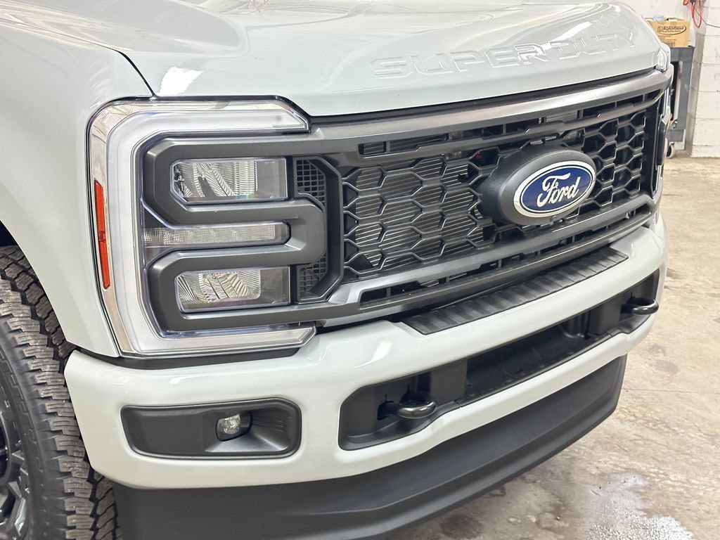 New 2026 Ford F350 XL w/ STX Appearance Package AWD/4WD image 12