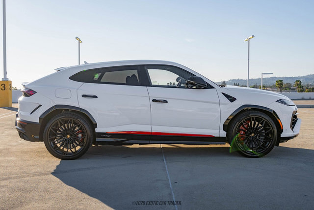 Used 2025 Lamborghini Urus SE AWD/4WD image 9