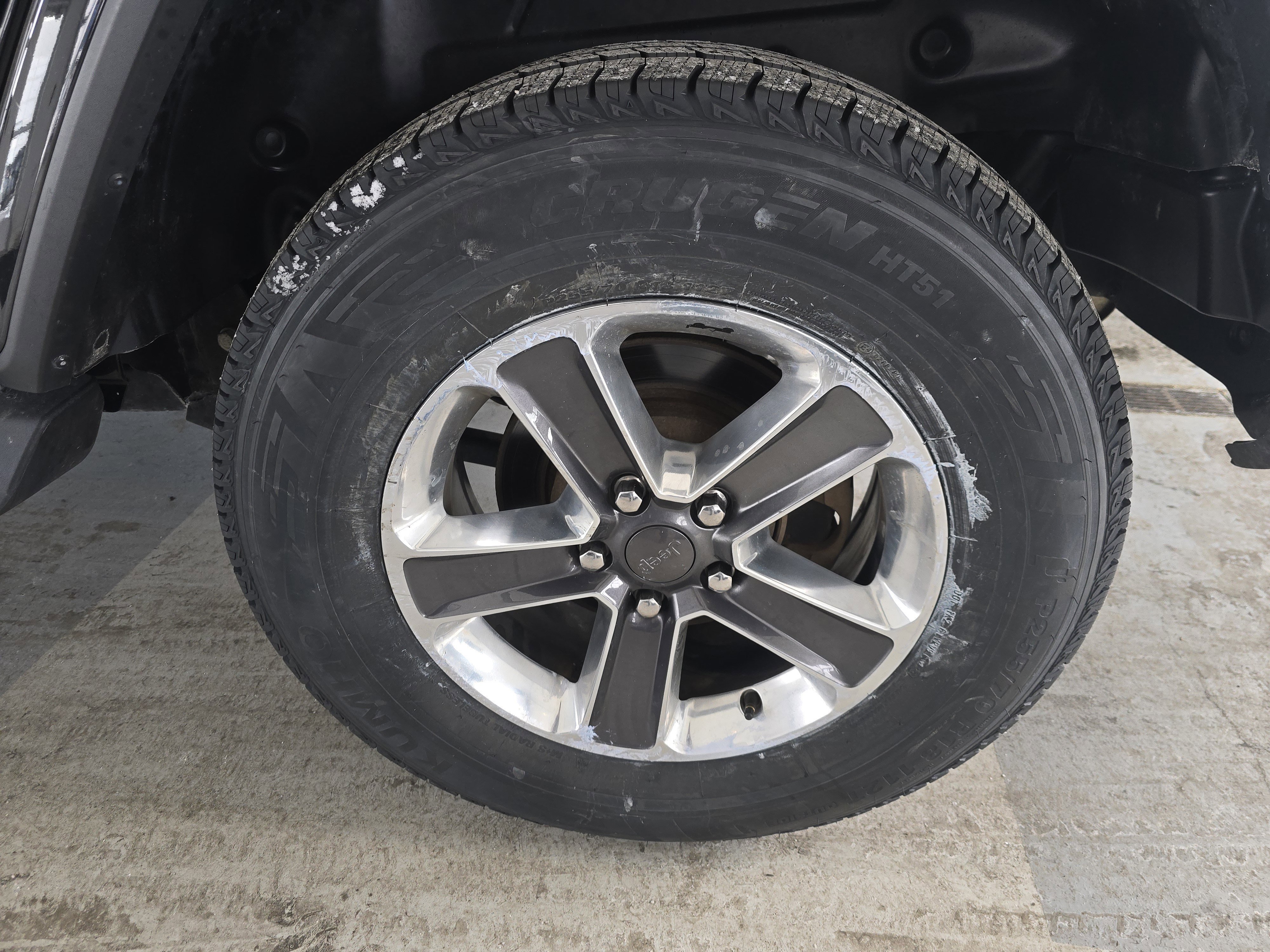 Used 2020 Jeep Wrangler Unlimited Sahara image 9