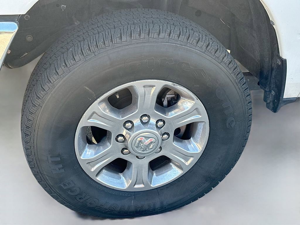 Used 2021 RAM 3500 Big Horn image 30