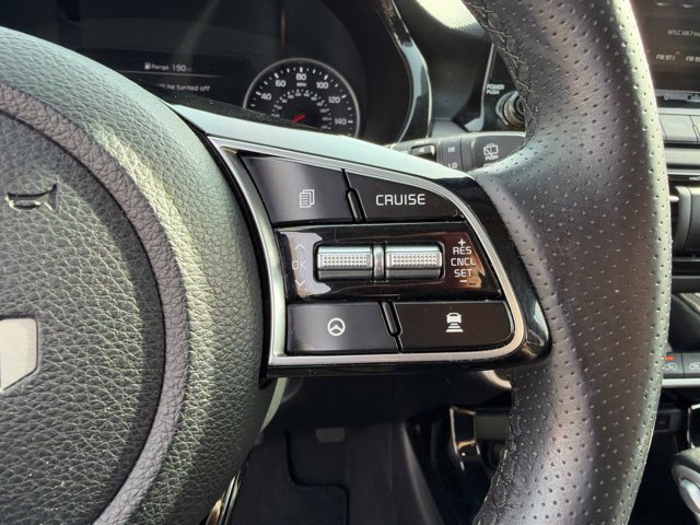 Certified 2022 Kia Seltos SX w/ Sunroof Package AWD/4WD image 16