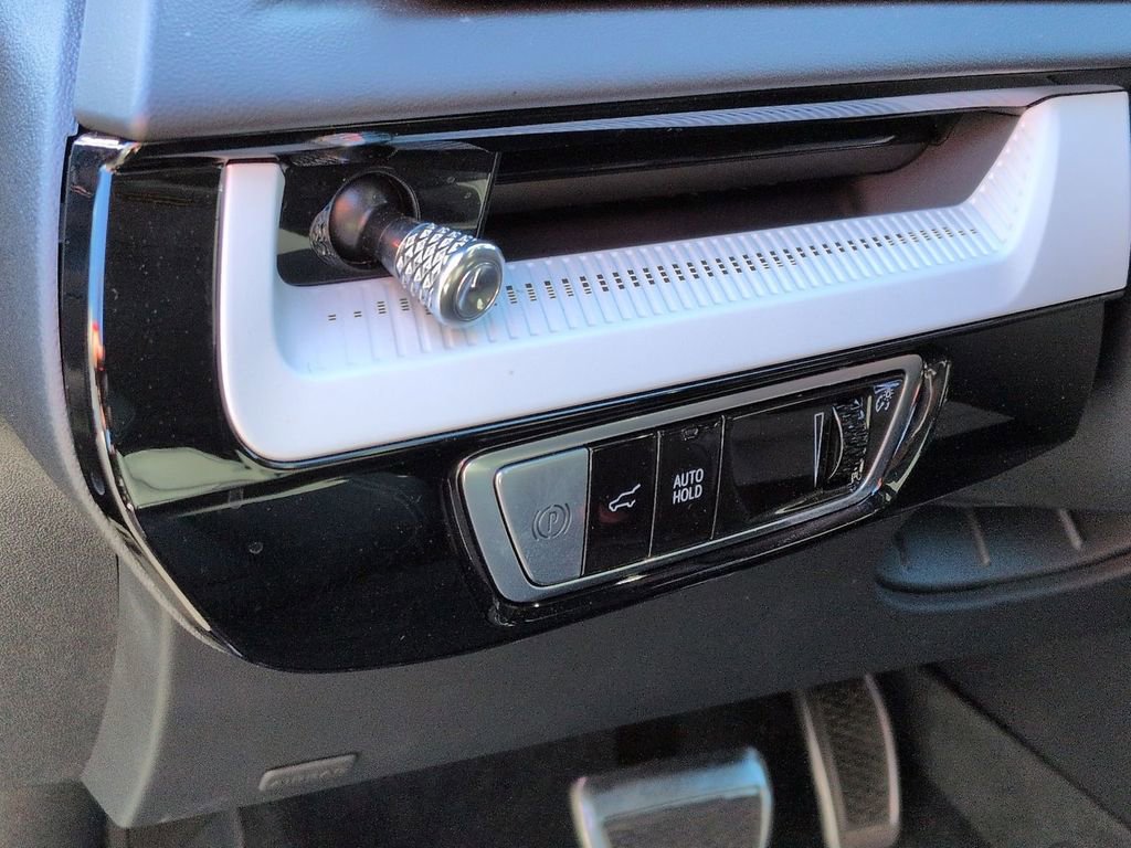 Certified 2026 Cadillac Optiq Sport 2 w/ LPO, Floor Liner Package image 24