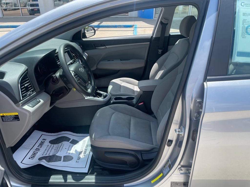Used 2017 Hyundai Elantra SE FWD image 9