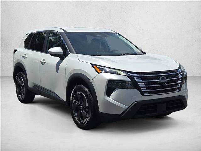 Used 2024 Nissan Rogue SV AWD/4WD image 4