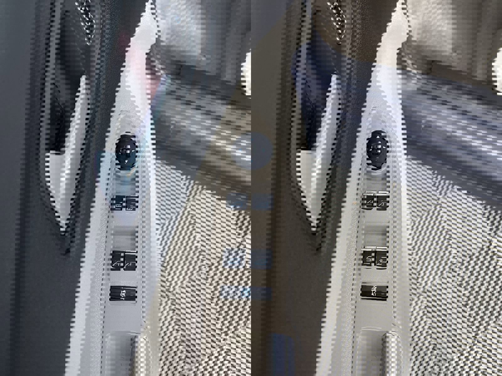 Used 2014 Ford C-MAX Energi SEL w/ Equipment Group 303A image 14