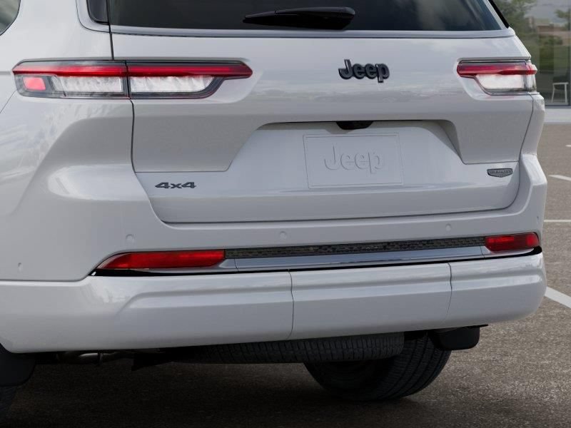 New 2026 Jeep Grand Cherokee L Summit AWD/4WD image 13