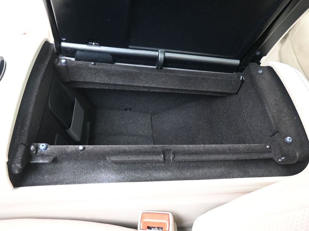 Used 2017 Mercedes-Benz S 550 Sedan w/ Premium Package image 30