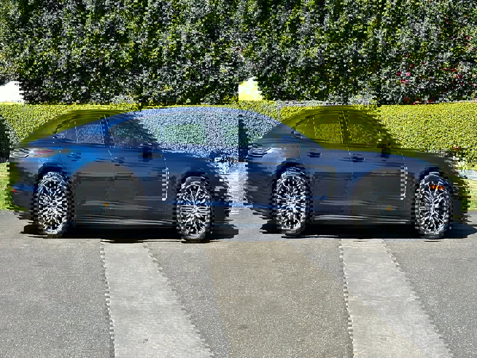 Certified 2022 Porsche Panamera 4 image 9