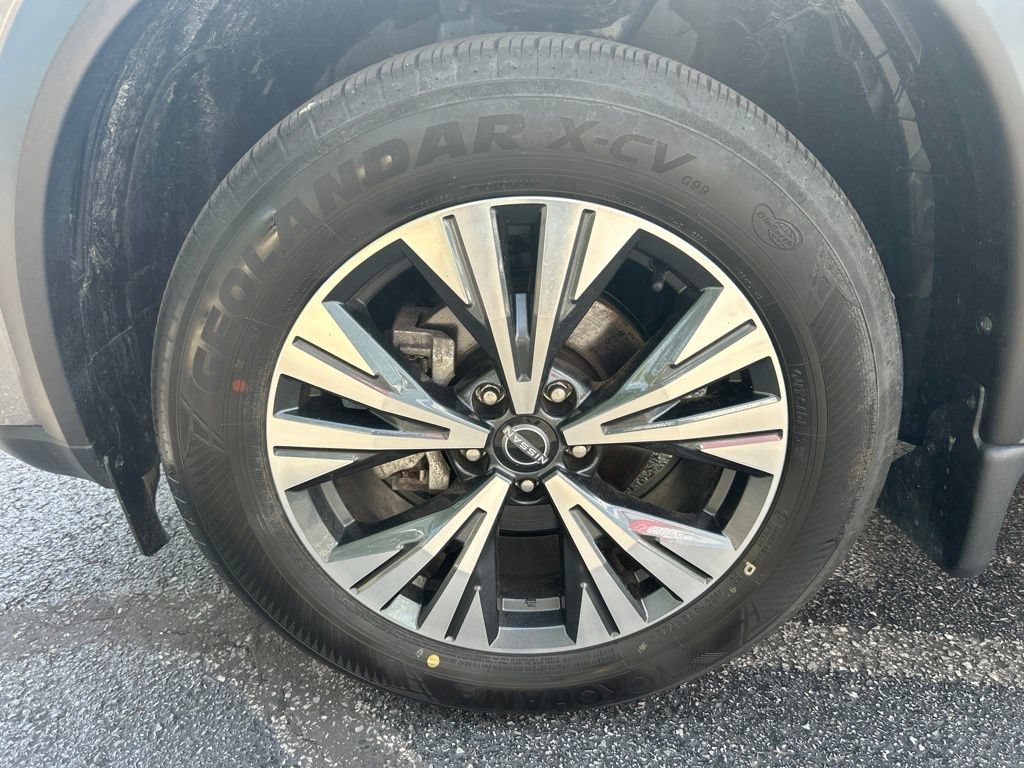 Used 2023 Nissan Rogue SV AWD/4WD image 10