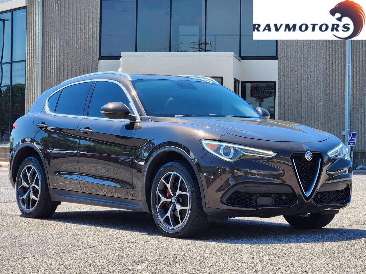 Used 2019 Alfa Romeo Stelvio Ti AWD/4WD image 1