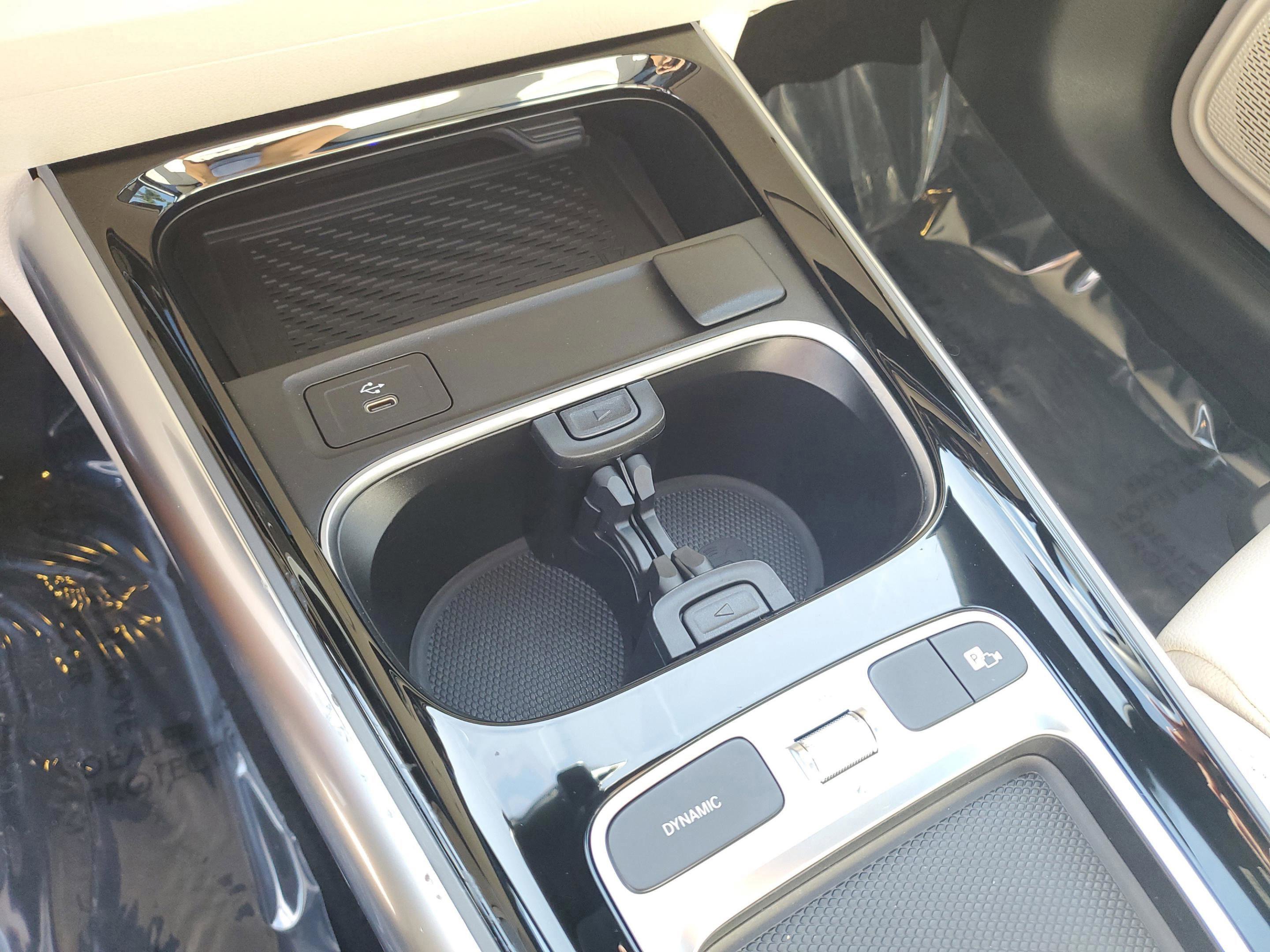 Used 2025 Mercedes-Benz GLA 250 image 16