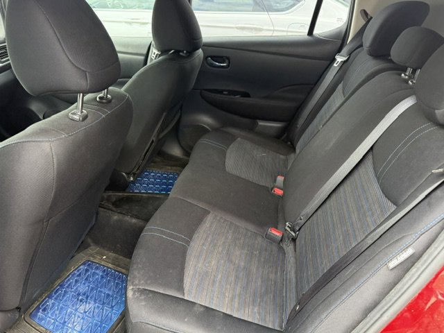 Used 2022 Nissan Leaf SV image 17