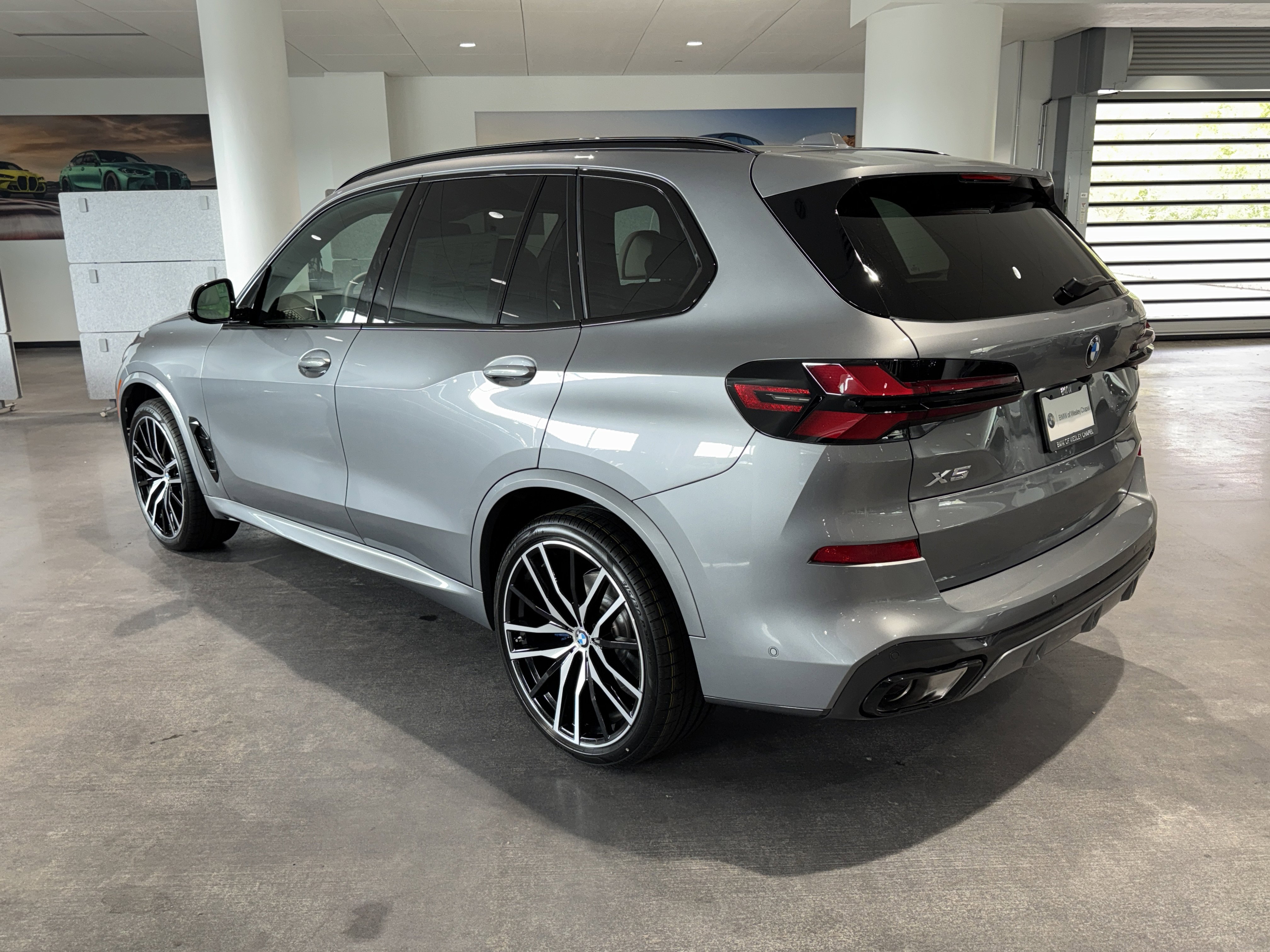 New 2026 BMW X5 sDrive40i image 5