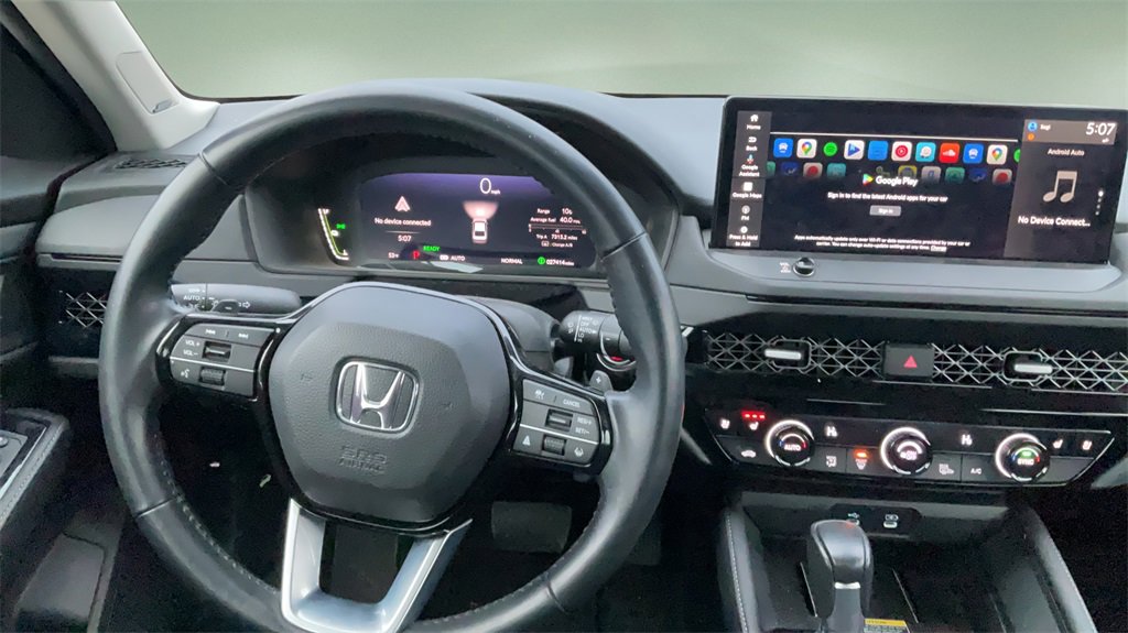 Used 2023 Honda Accord Touring image 13