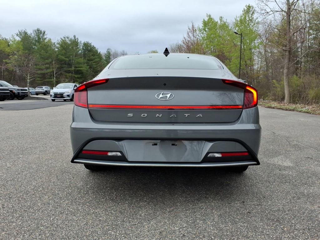 Used 2023 Hyundai Sonata SE w/ Cargo Package FWD image 6