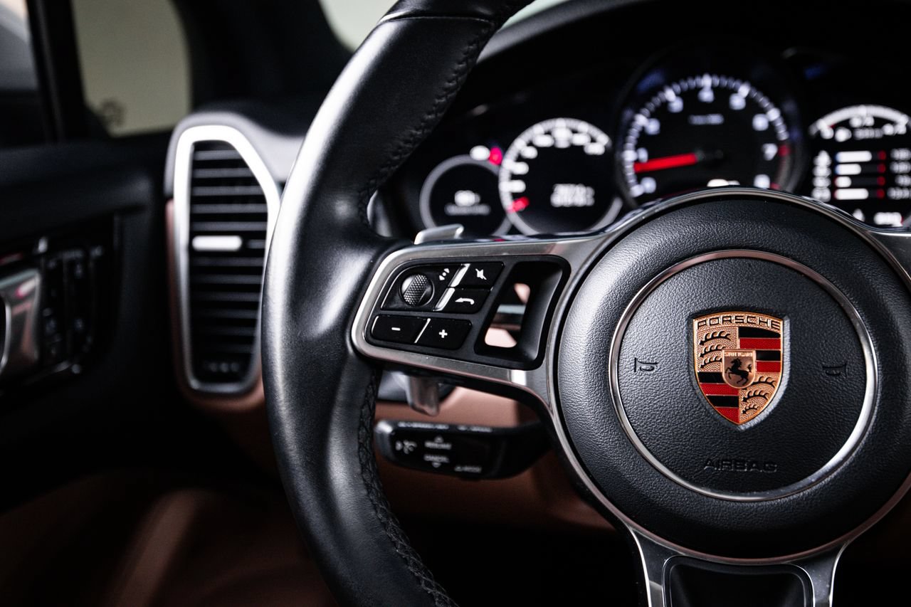 Used 2019 Porsche Cayenne AWD/4WD image 17