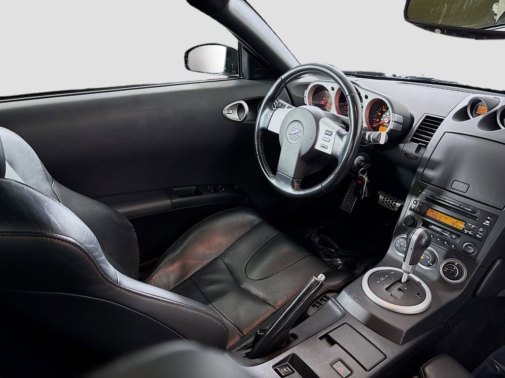 Used 2005 Nissan 350Z Touring image 24