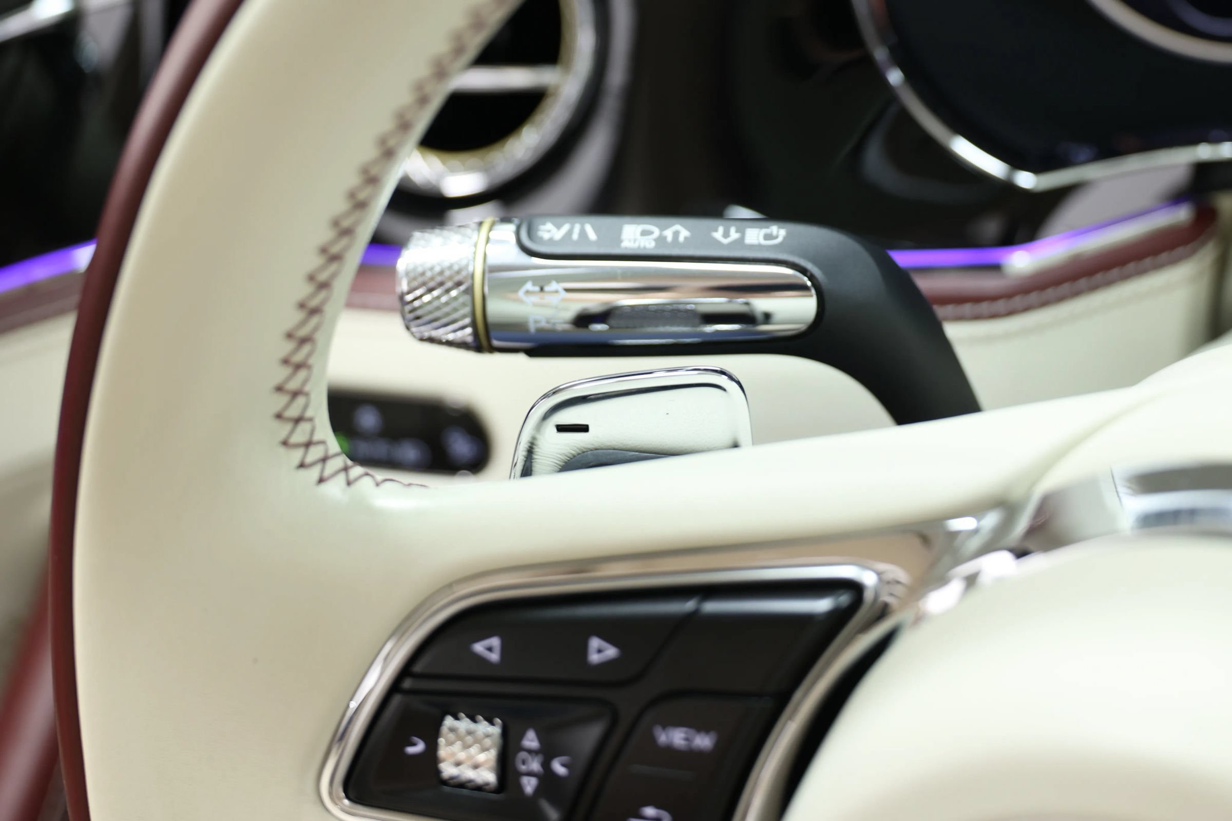 Used 2022 Bentley Flying Spur W12 AWD/4WD image 38