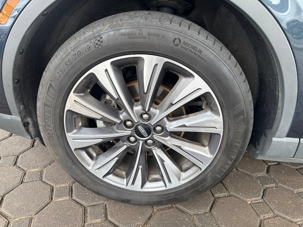 Used 2020 Lincoln Corsair Reserve w/ Equipment Group 202A AWD/4WD image 11