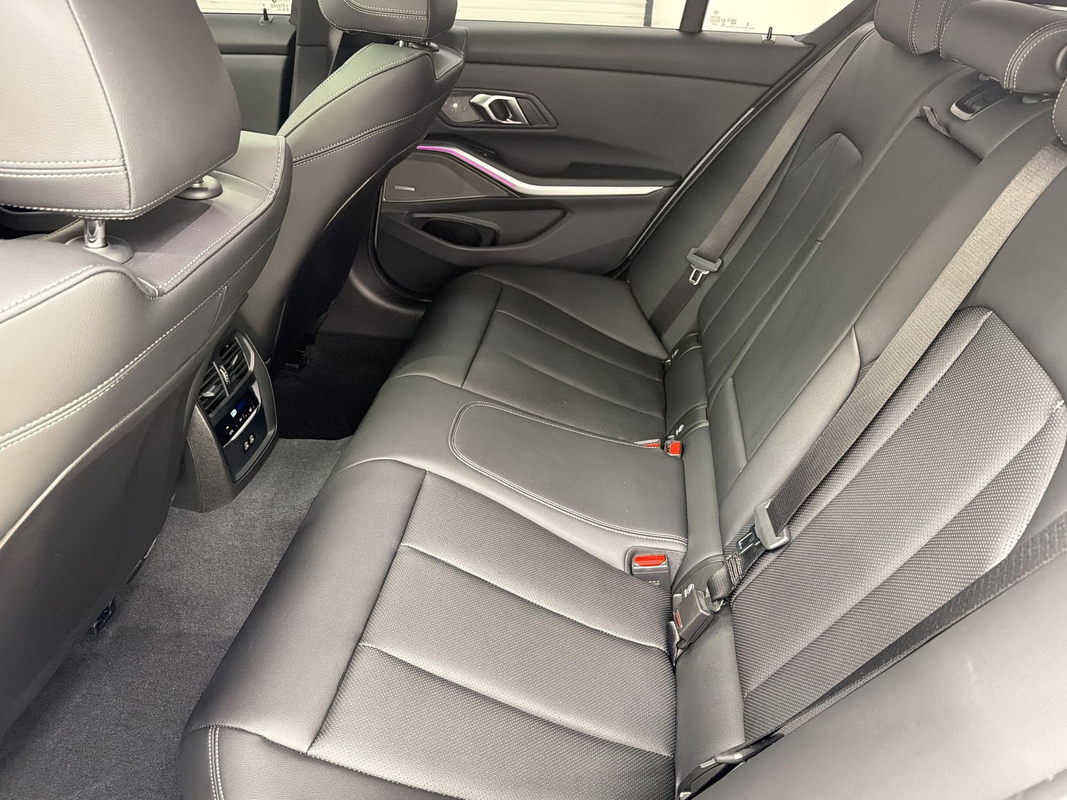 Certified 2026 BMW 330i Sedan w/ M Sport Package image 15