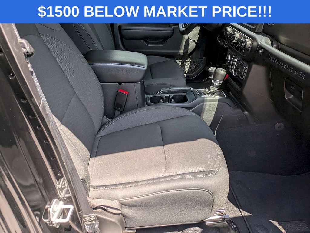 Used 2022 Jeep Wrangler Unlimited Sport AWD/4WD image 24