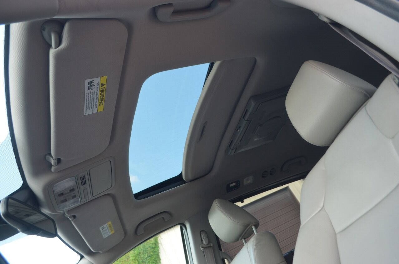 Used 2014 Honda Odyssey EX-L image 40