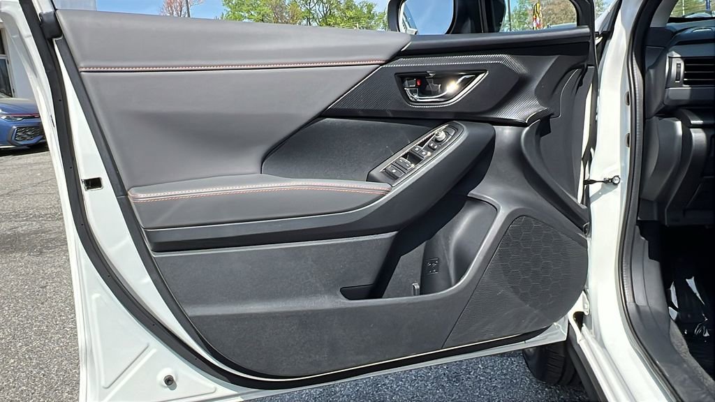 Certified 2025 Subaru Crosstrek 2.5i Limited w/ Crosstrek Mirror Package image 24