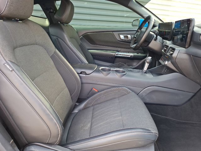 Used 2024 Ford Mustang Coupe RWD image 28