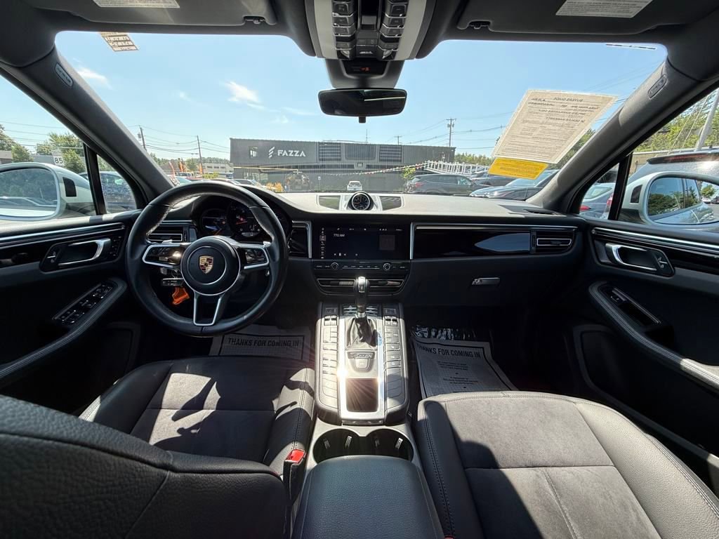 Used 2019 Porsche Macan AWD/4WD image 17
