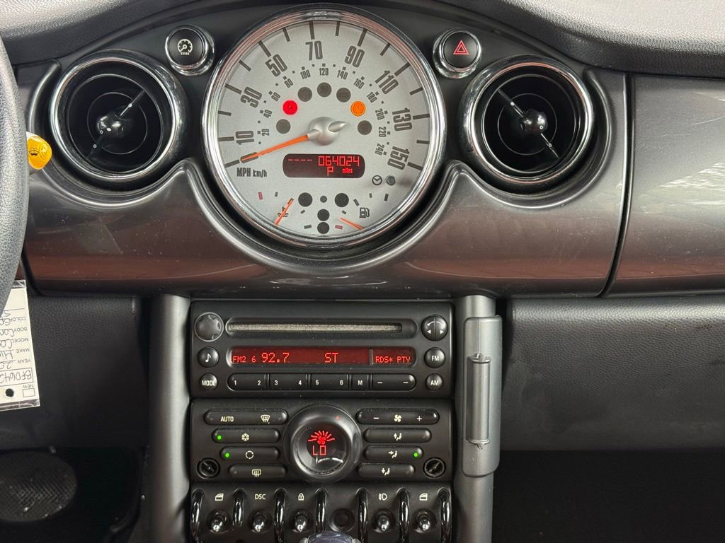 Used 2008 MINI Cooper Convertible w/ Sidewalk Pkg FWD image 20