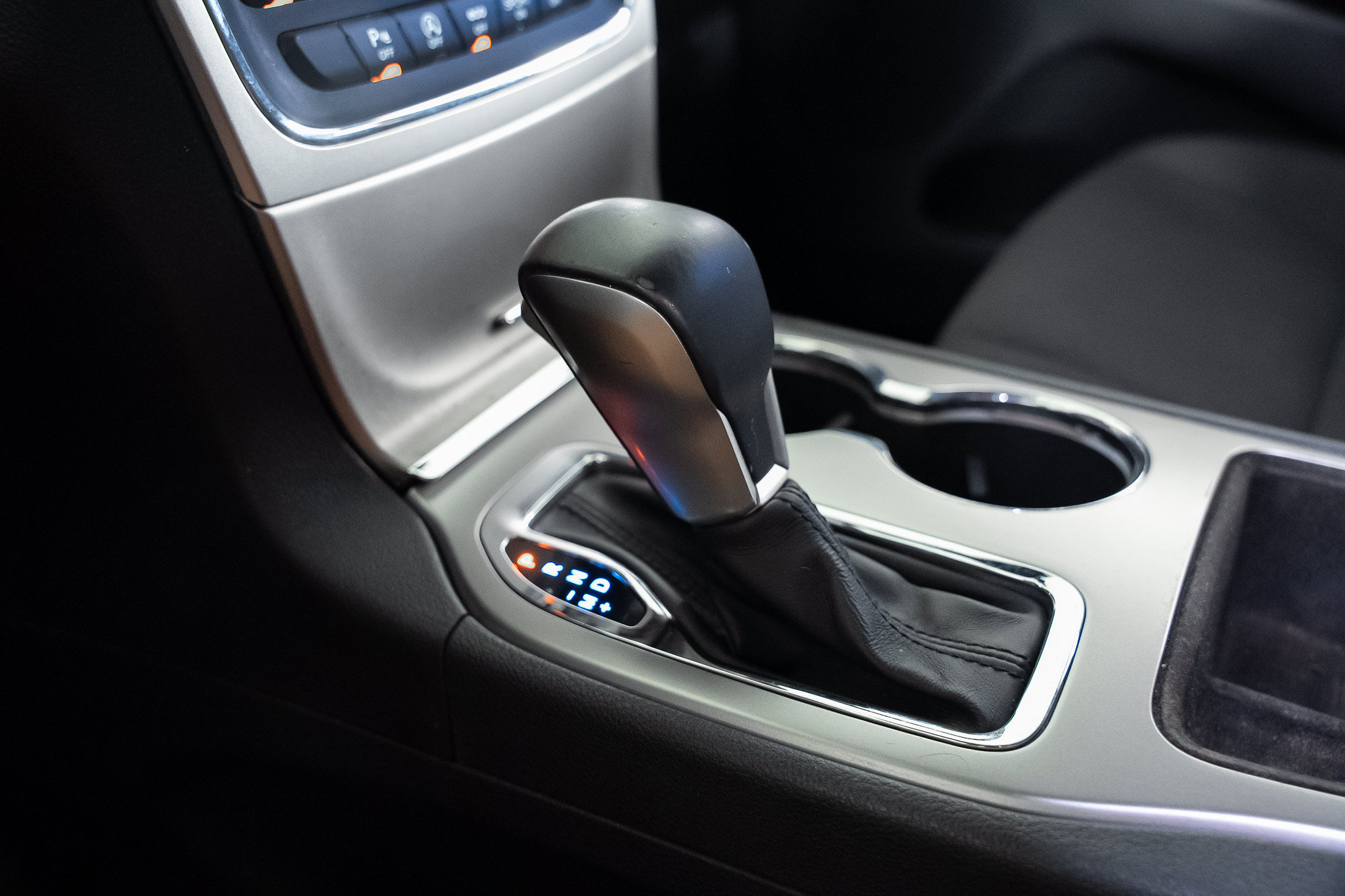 Used 2018 Jeep Grand Cherokee Laredo RWD image 35