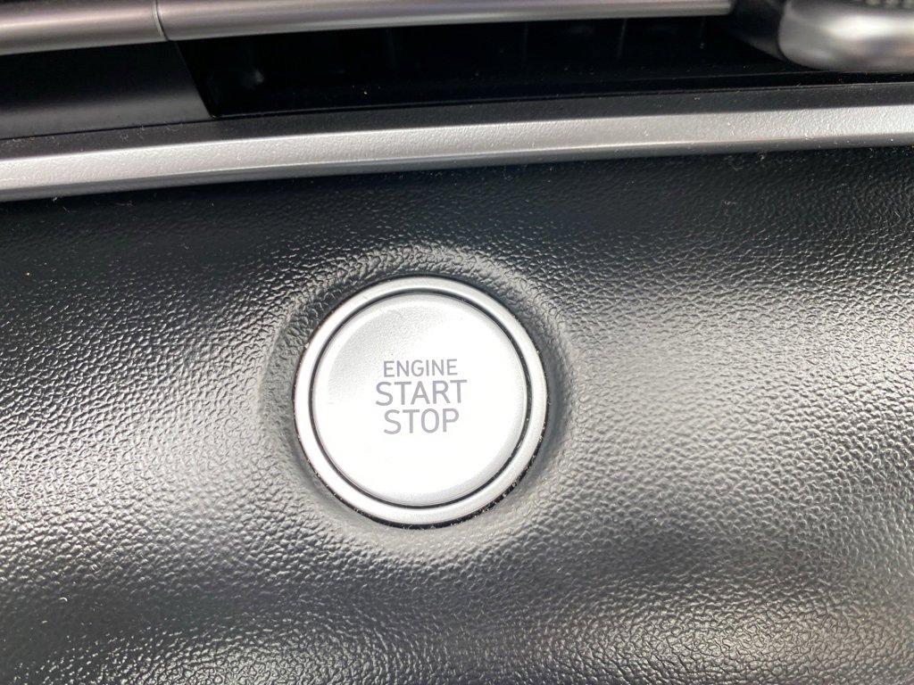 Used 2023 Hyundai Elantra SEL w/ Preferred Accessory Package image 22