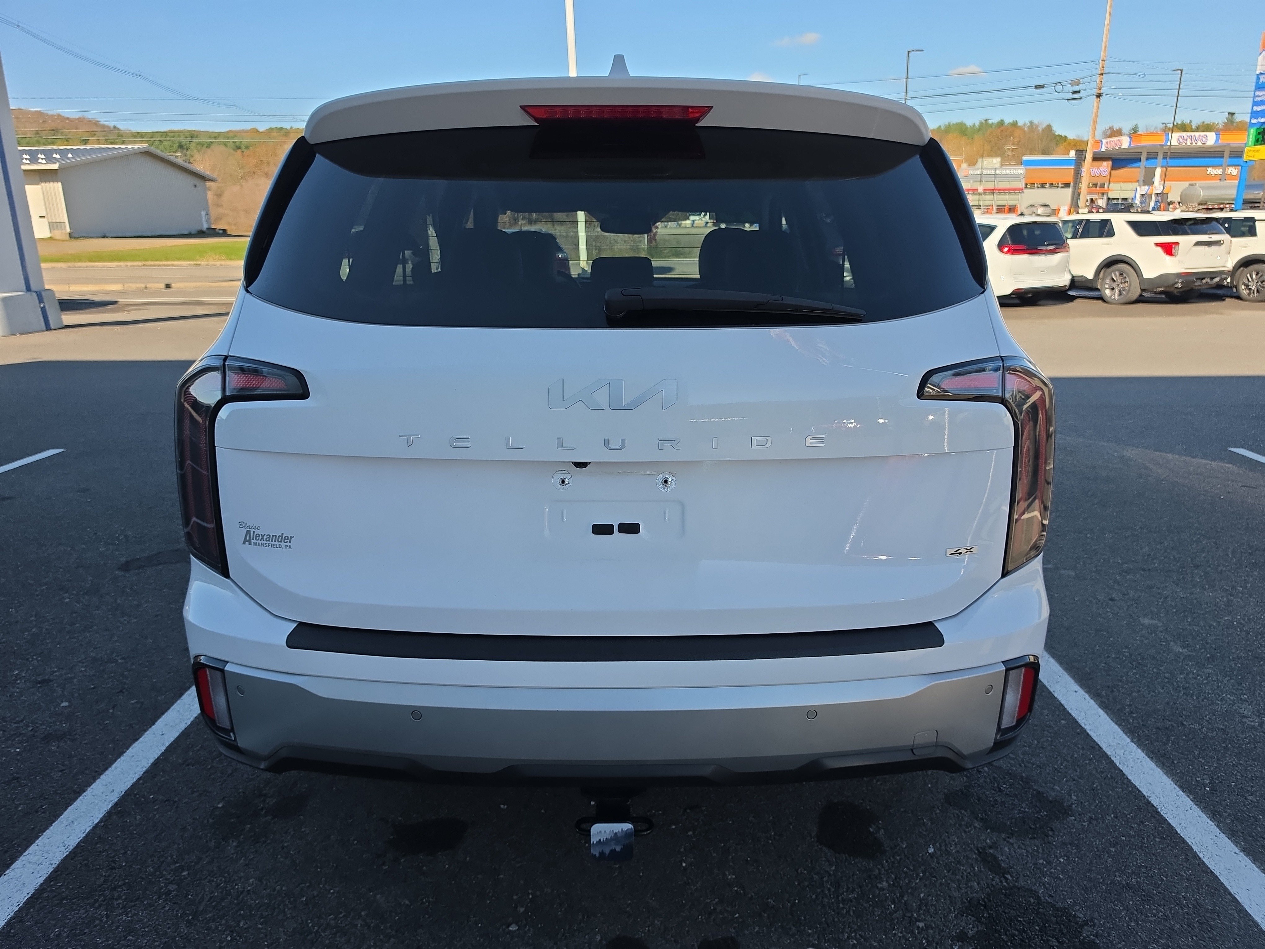Used 2023 Kia Telluride EX X-Line AWD/4WD image 4