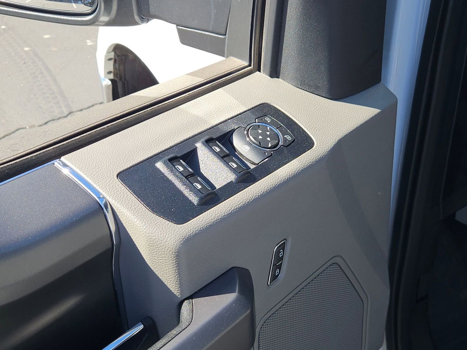 Certified 2020 Ford F150 XLT w/ Equipment Group 302A Luxury image 13