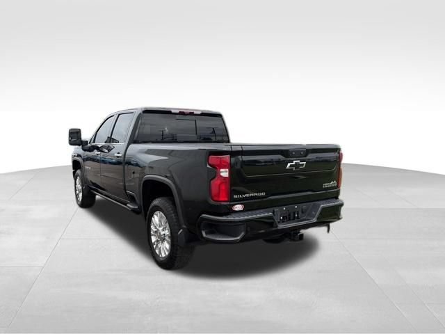Used 2022 Chevrolet Silverado 2500 High Country w/ Technology Package AWD/4WD image 5