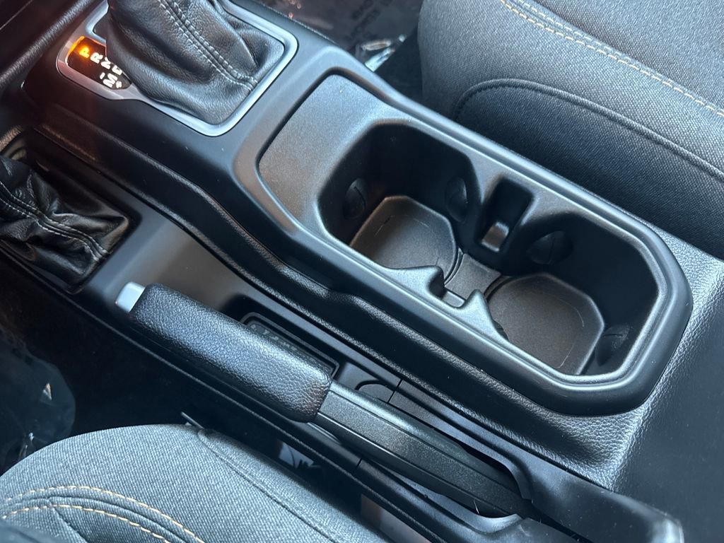 Used 2024 Jeep Wrangler Unlimited image 28