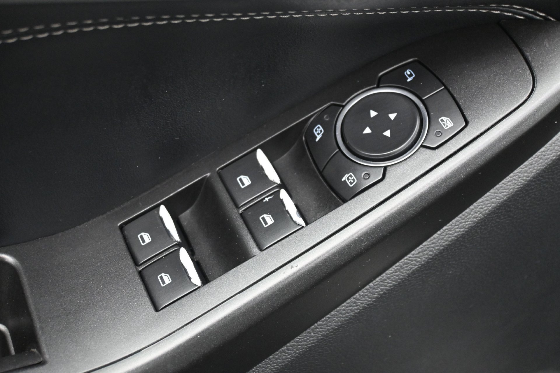 Used 2020 Ford Explorer Limited AWD/4WD image 20