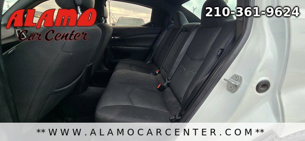 Used 2013 Dodge Avenger SE image 26