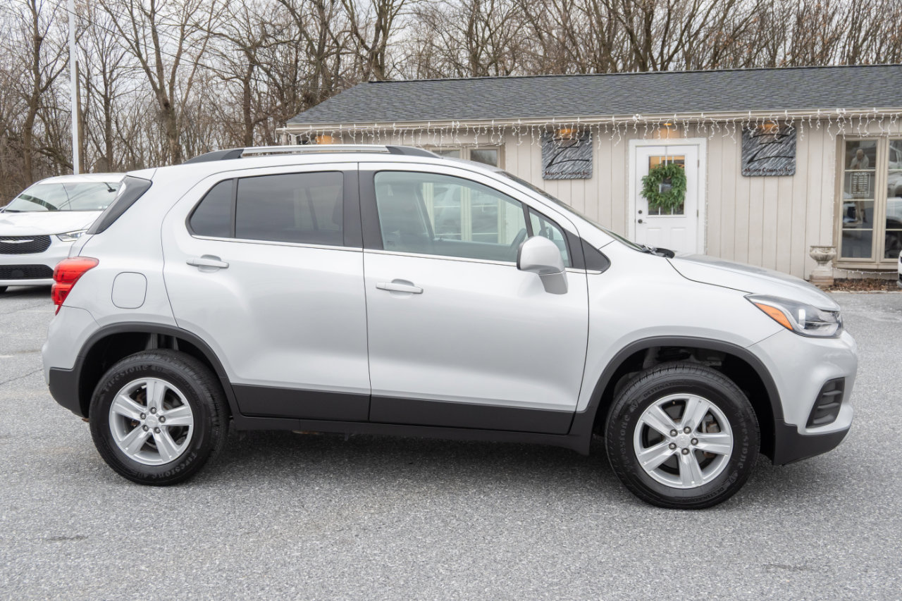 Used 2017 Chevrolet Trax LT image 11