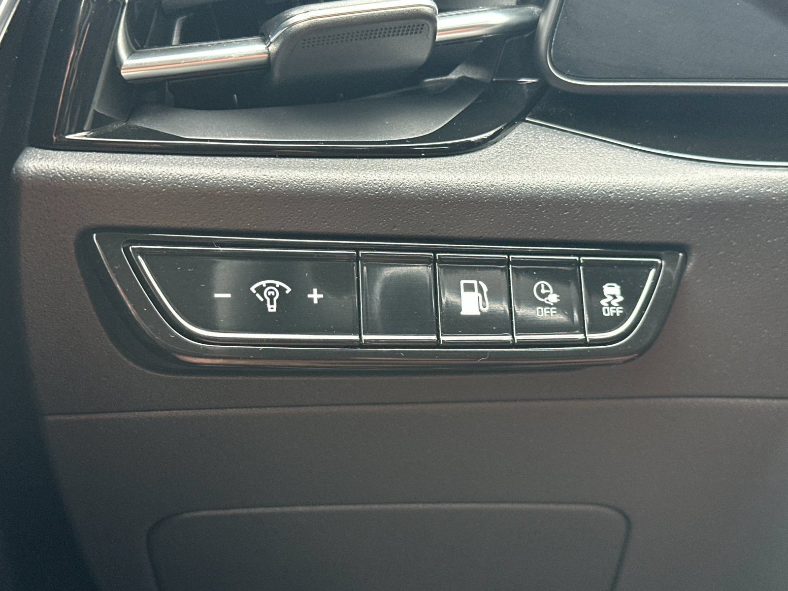 Used 2024 Kia Niro EX FWD image 32