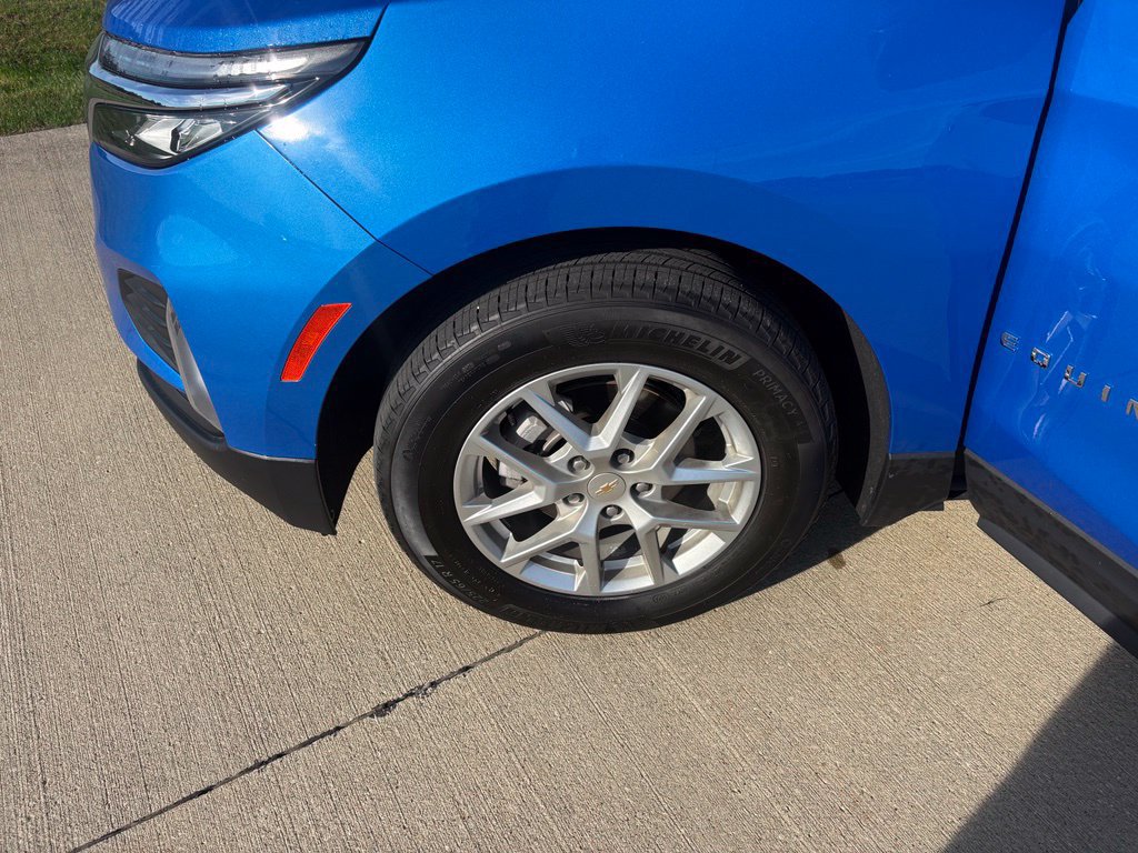 Used 2024 Chevrolet Equinox LT w/ LPO, Floor Liner Package FWD image 25