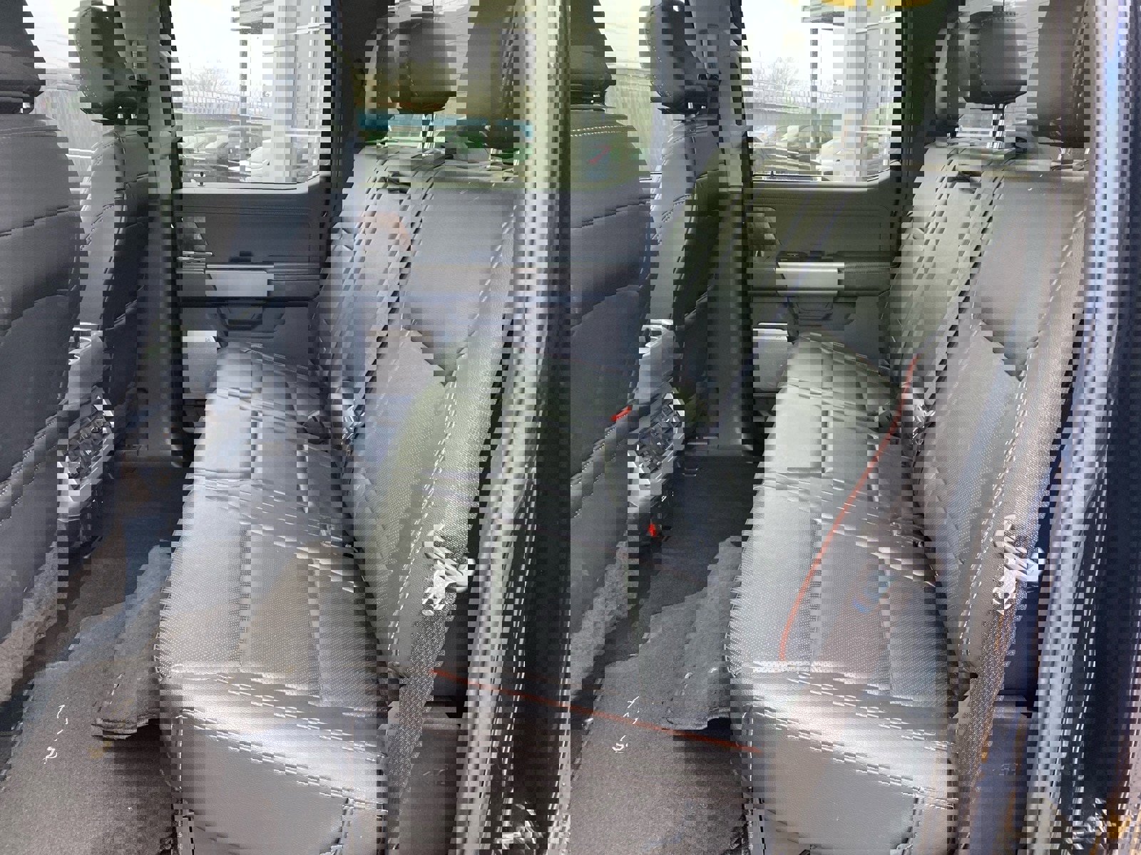 Used 2024 Ford F250 Lariat w/ Lariat Ultimate Package image 24