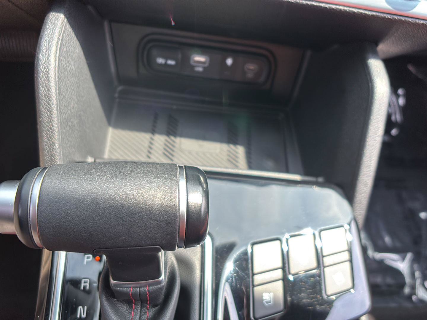 Used 2025 Kia Sportage SX FWD image 27