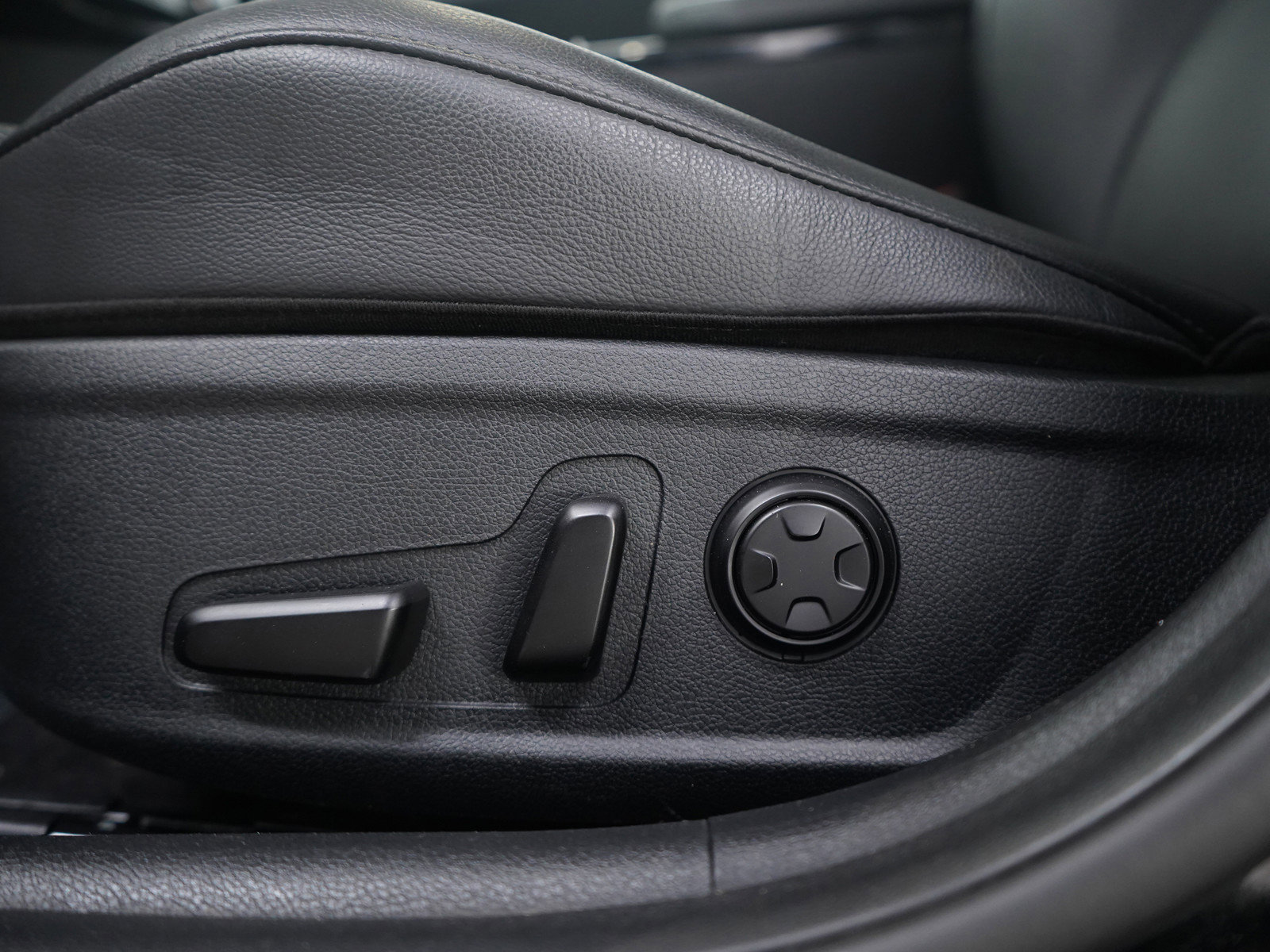 Used 2022 Kia Stinger GT-Line image 21