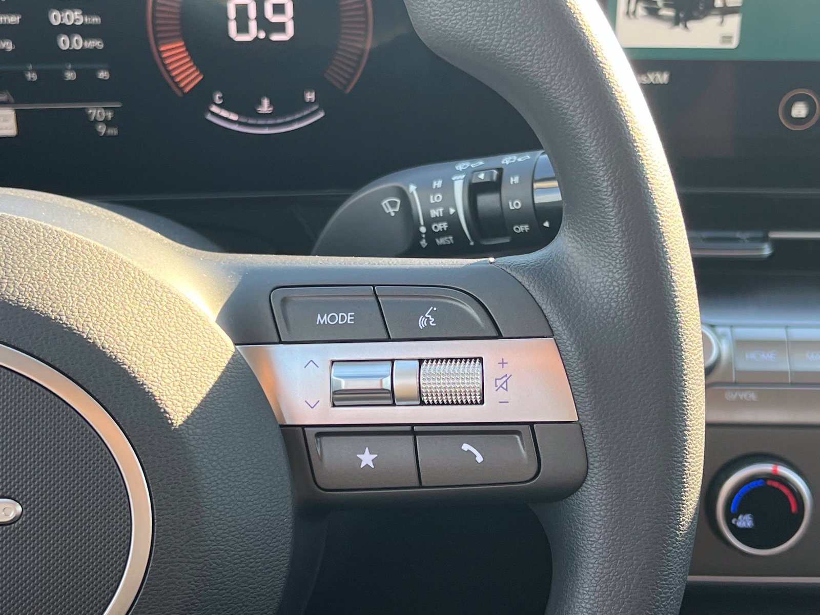New 2027 Hyundai Kona SE FWD image 26