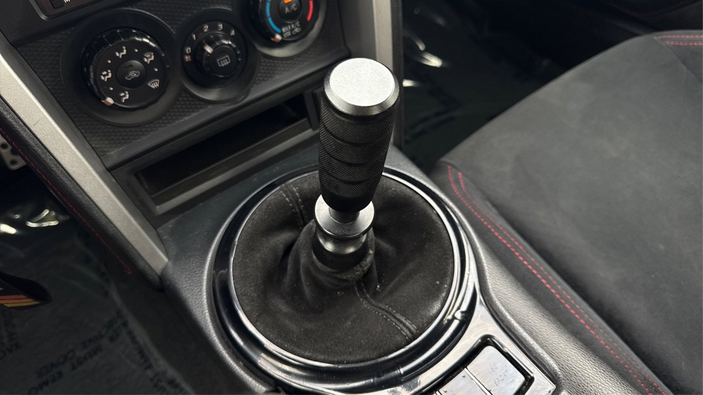 Used 2014 Scion FR-S RWD image 29